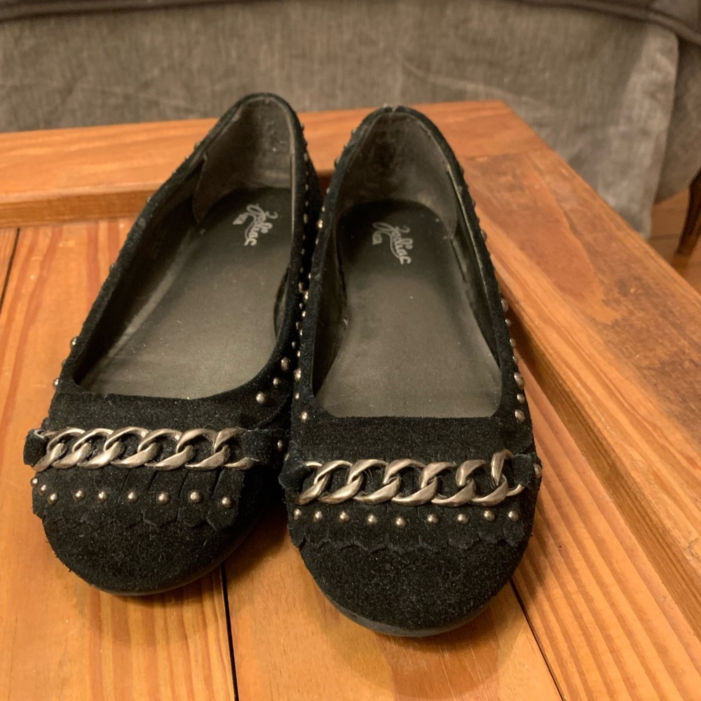 Zodiac Breezy Black Leather Chain Flats